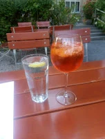 Aperol Spritz Und Mineralwasser