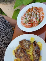 Runderneuert Mit Röstkartoffeln Und Knoblauchsauce